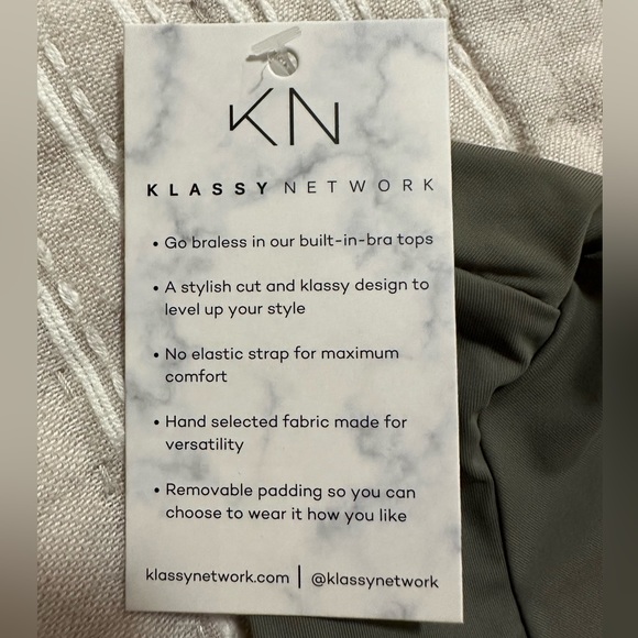 Klassy Network cropped one shoulder NWT - Picture 2 of 2